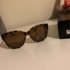 Givenchy women’s sunglasses 😎